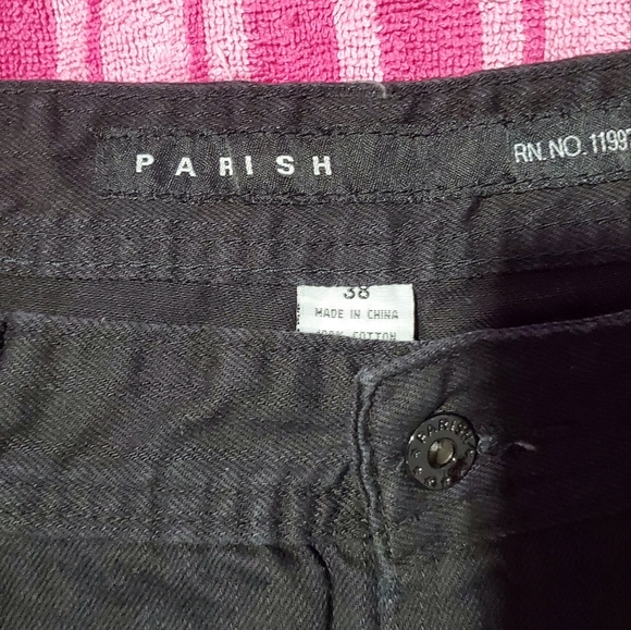 Shorts - Picture 3 of 5